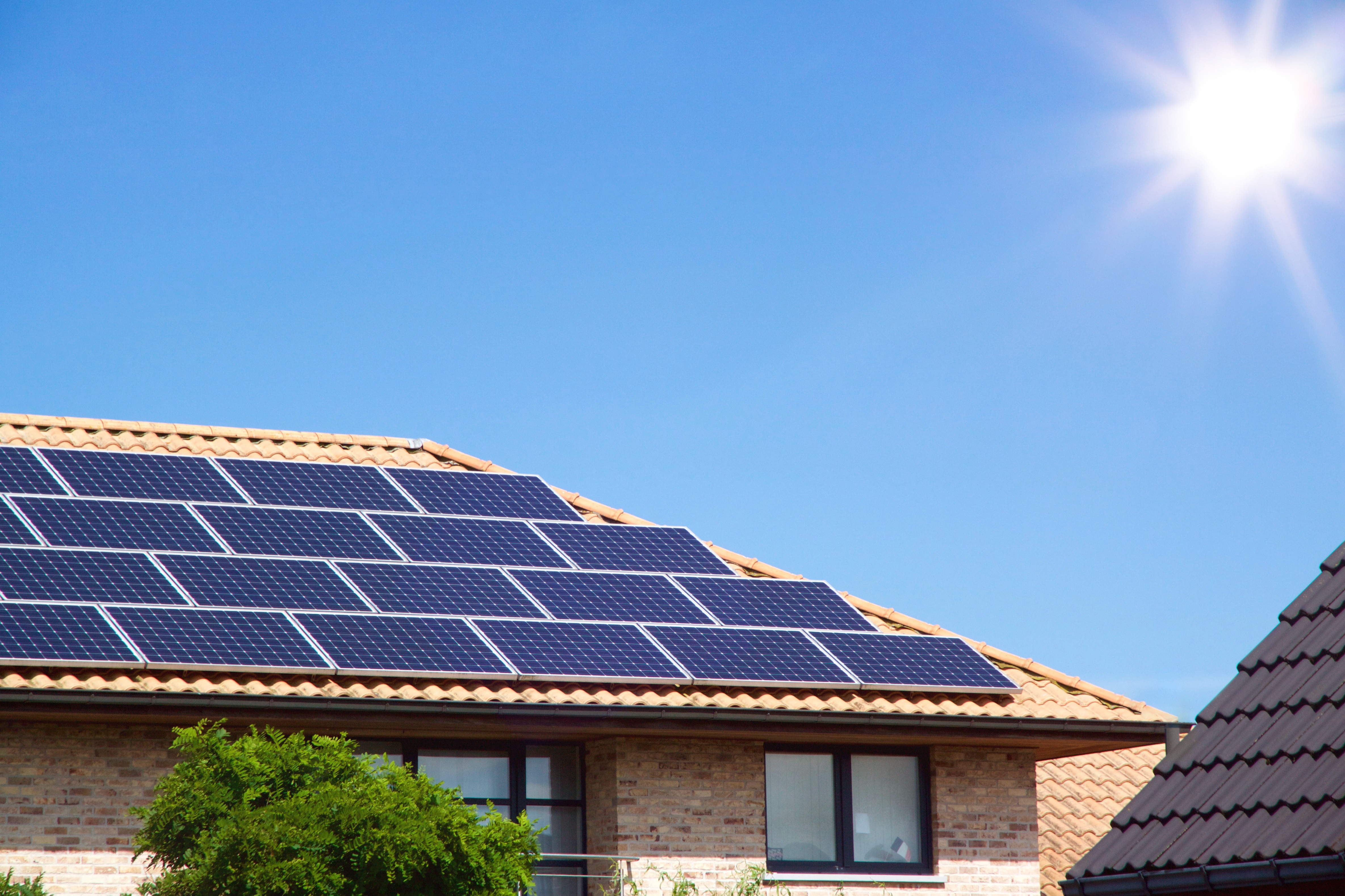 Adopting Silicon Carbide (SiC) to Enhance Residential Solar System Performance 